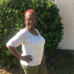 Meet your Posher, Debrah